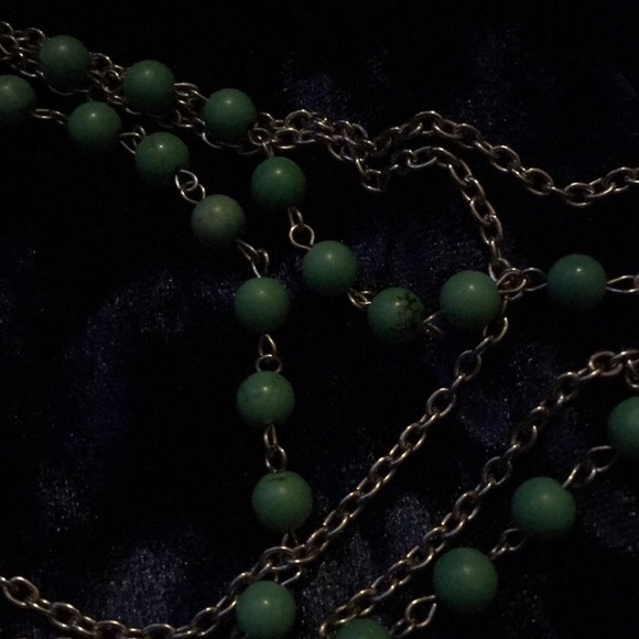 Turquoise color necklace and earrings set - Picture 3 of 5